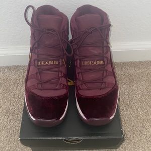 jordan 11 maroon